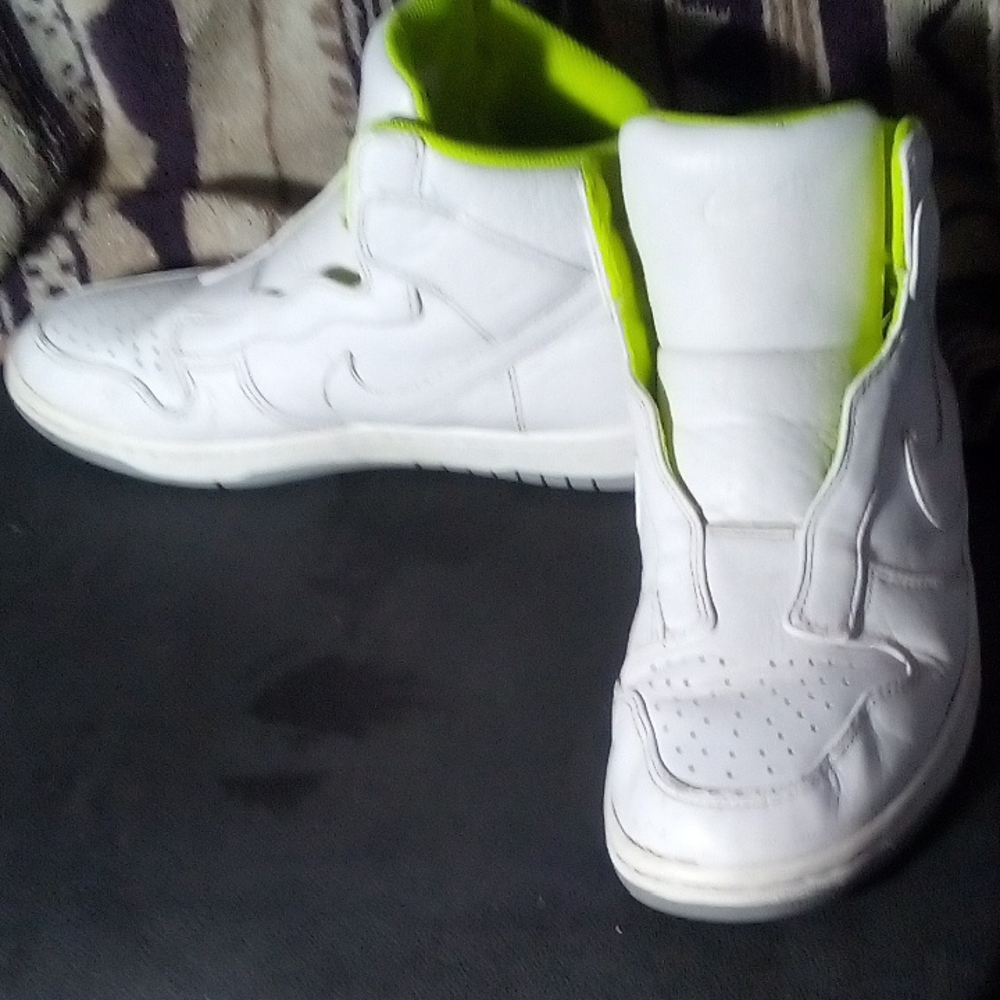 Nike White & Neon Green High-Top Athletic Shoes